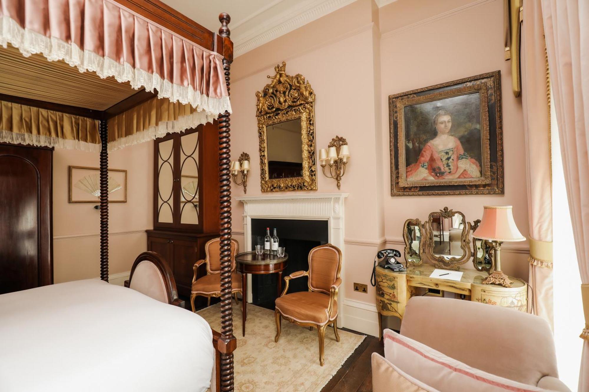 ホテル Henrys Townhouse Marylebone, ロンドン 部屋 写真